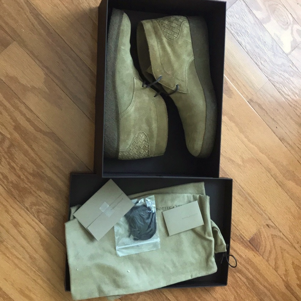 Bottega Veneta lace up boots - Picture 2 of 13